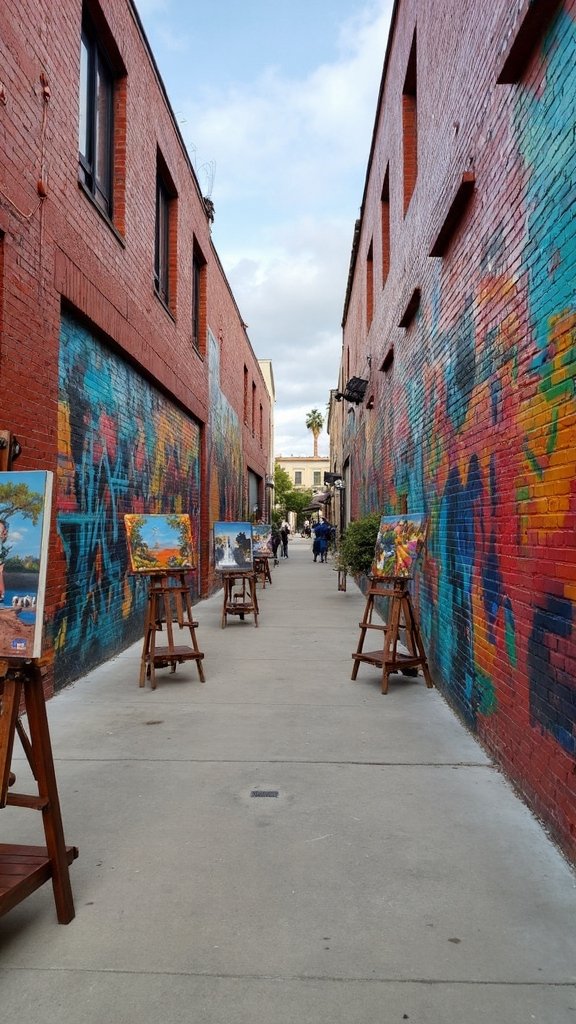 vibrant creative community accessible art discovery